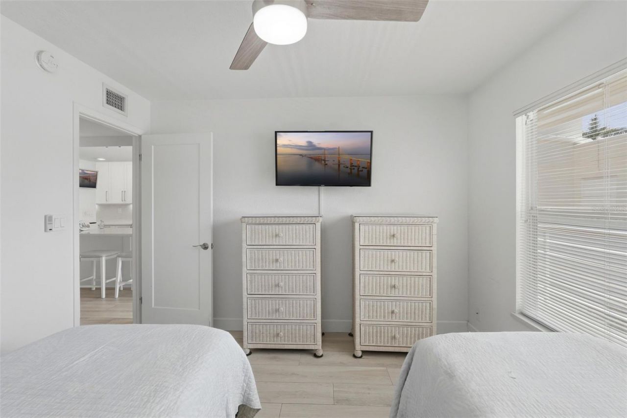 6081 Bahia Del Mar Circle, Unit 251, Saint Petersburg, FL 33715 Photo