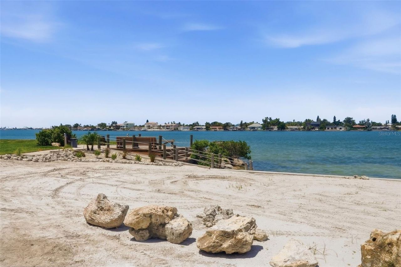 6081 Bahia Del Mar Circle, Unit 251, Saint Petersburg, FL 33715 Photo