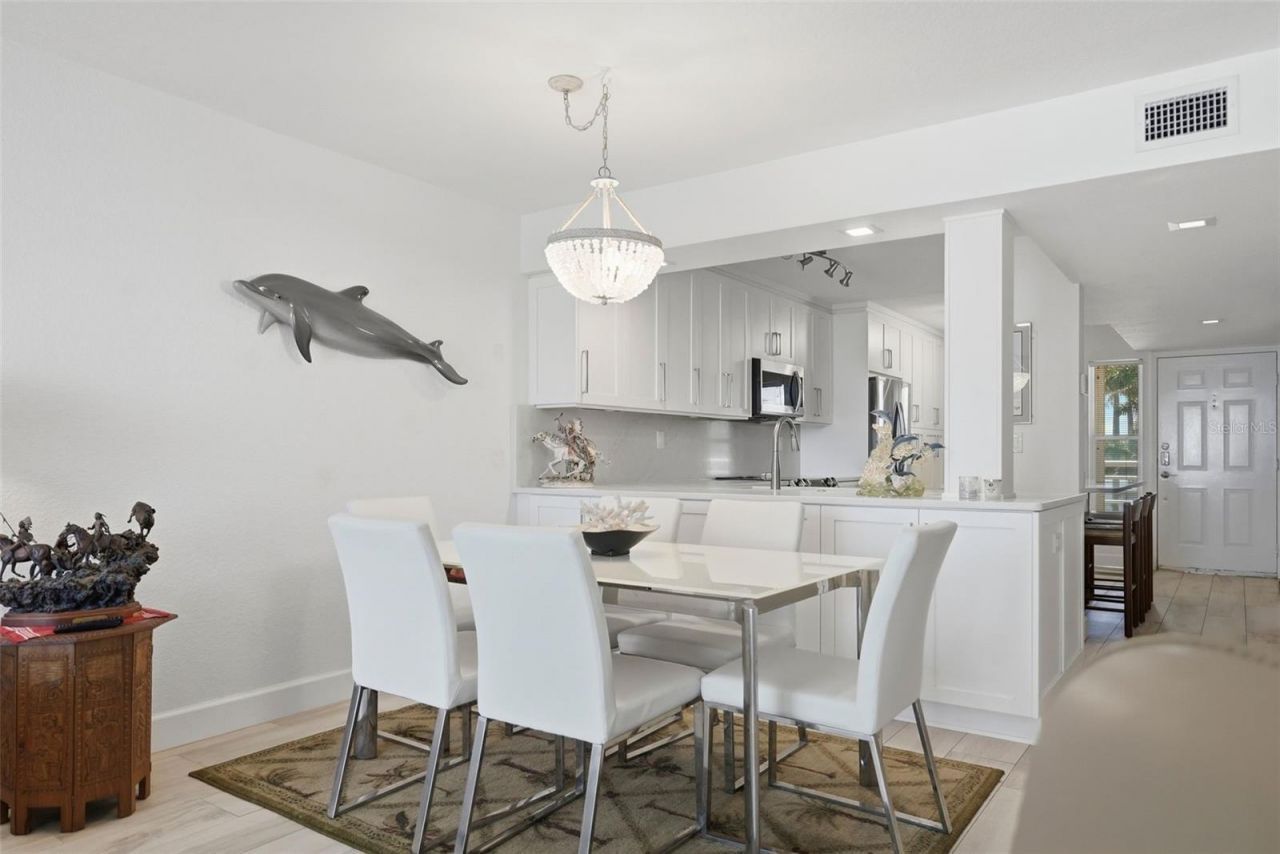 6081 Bahia Del Mar Circle, Unit 251, Saint Petersburg, FL 33715 Photo