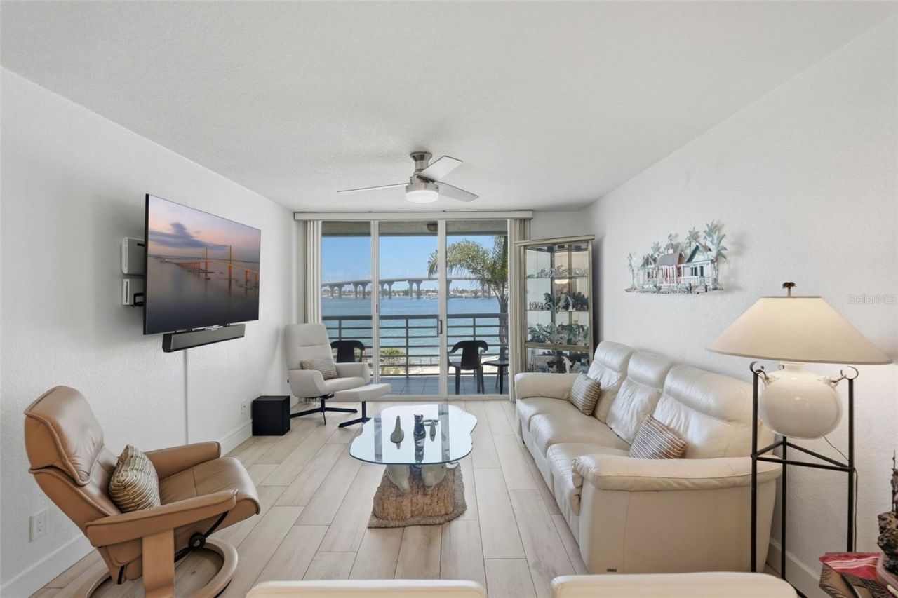 6081 Bahia Del Mar Circle, Unit 251, Saint Petersburg, FL 33715 Photo