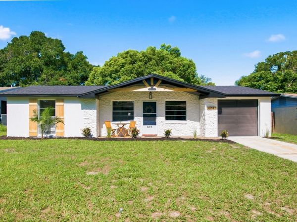 6241 MAPLEWOOD DRIVE , NEW PORT RICHEY, FL 34653