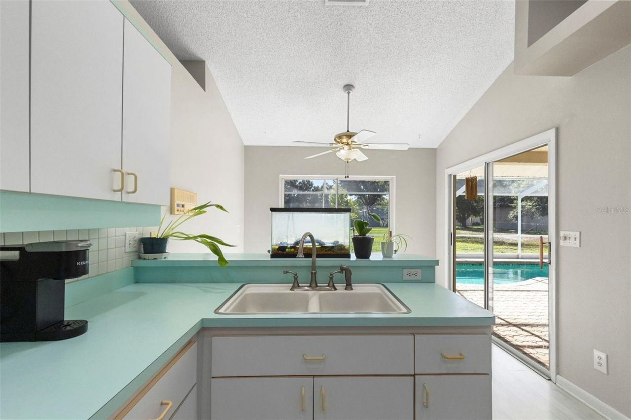 17269 Raintree Road , Lutz, FL 33558 Photo
