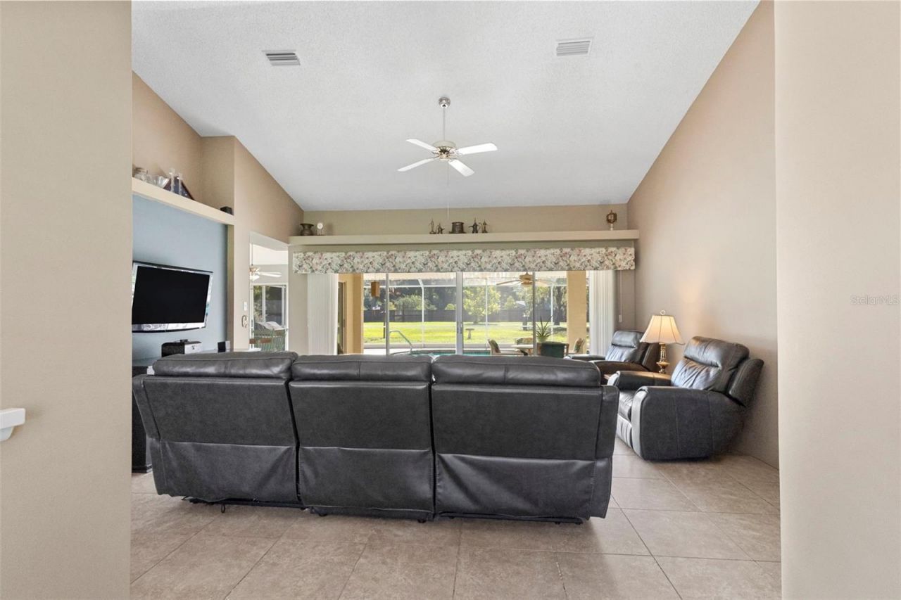 17269 Raintree Road , Lutz, FL 33558 Photo