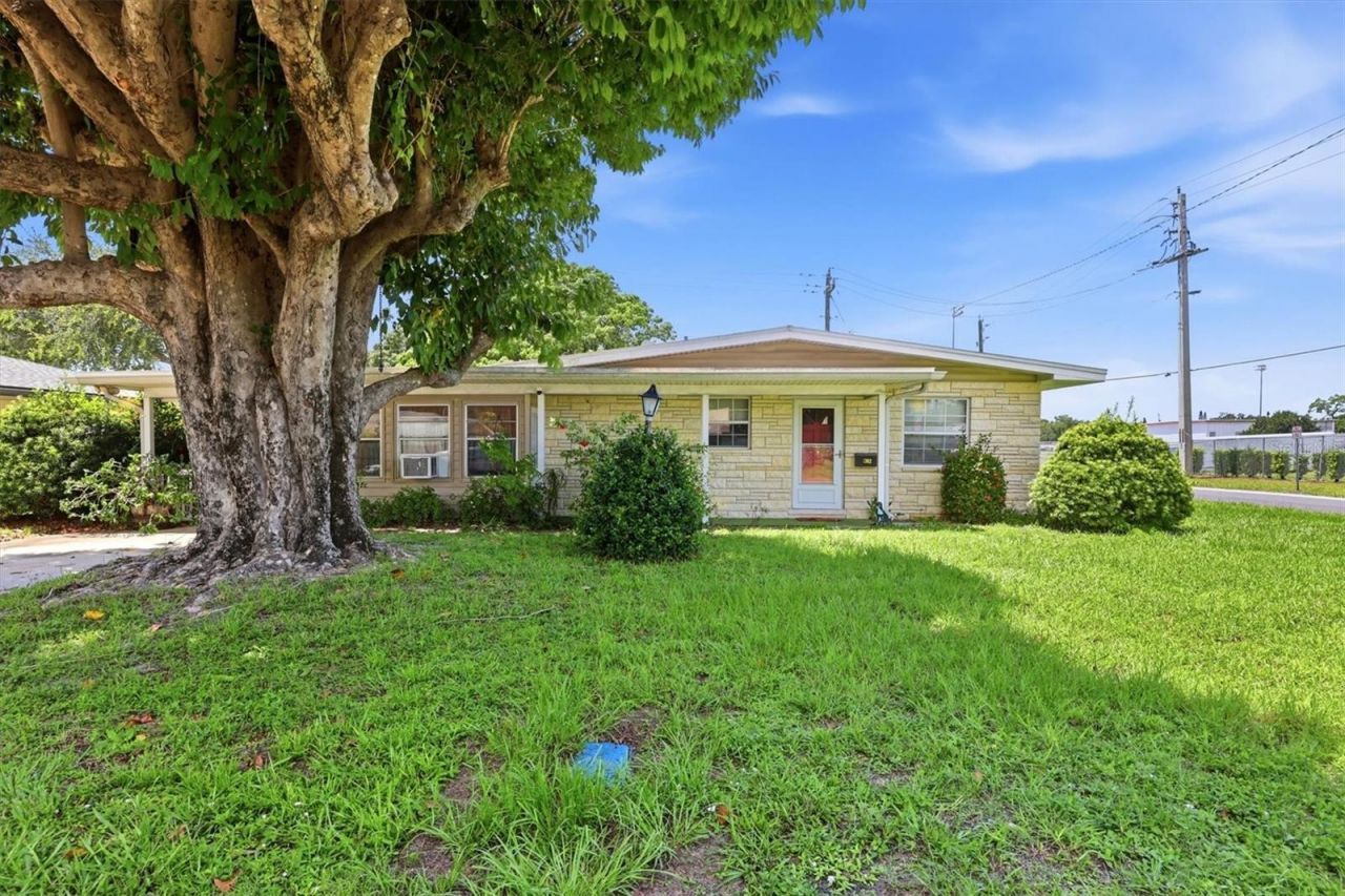 1302 32nd Street W, Bradenton, FL 34205 Main Photo