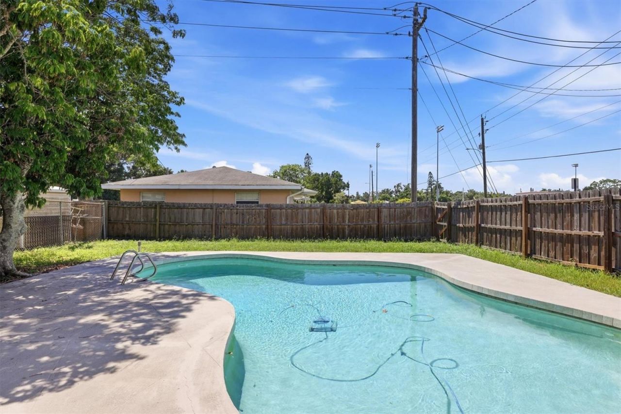 1302 32nd Street W, Bradenton, FL 34205 Photo