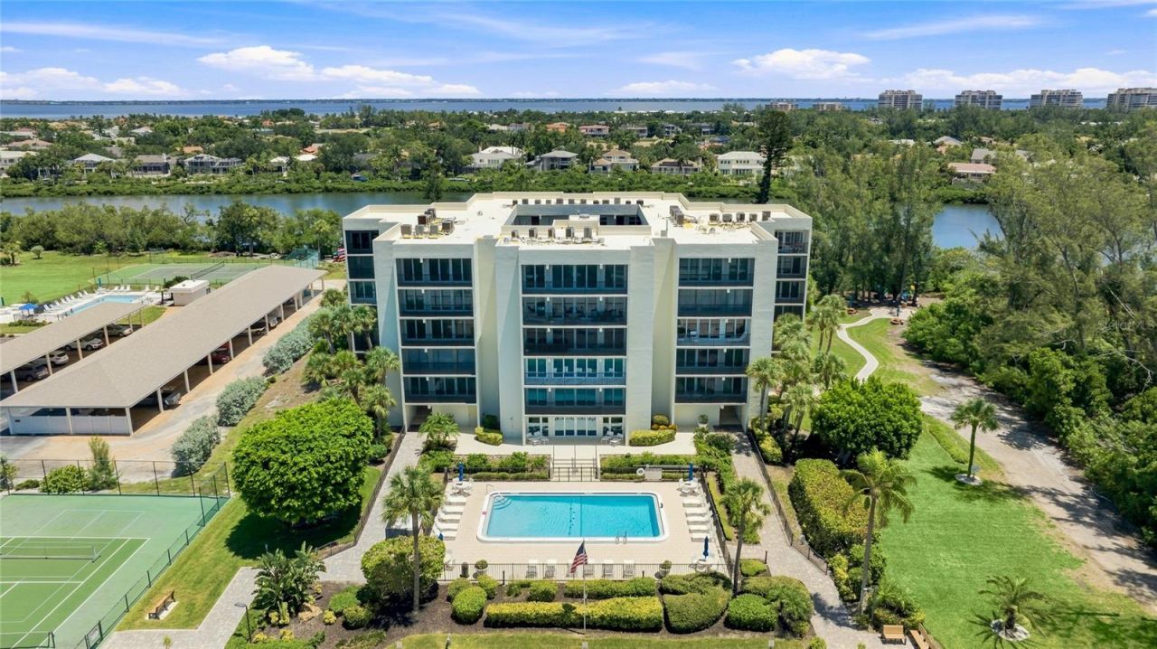 3240 Gulf Of Mexico Drive, Unit B504, Longboat Key, FL 34228 Photo