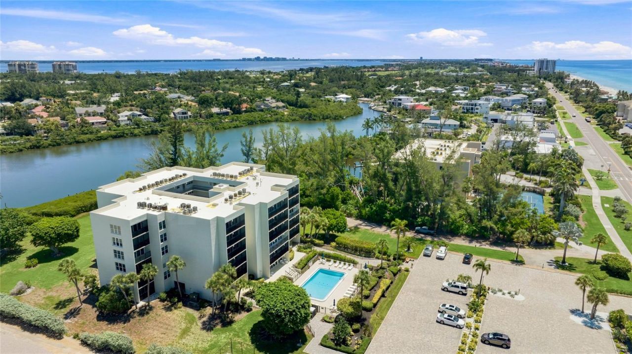 3240 Gulf Of Mexico Drive, Unit B504, Longboat Key, FL 34228 Photo