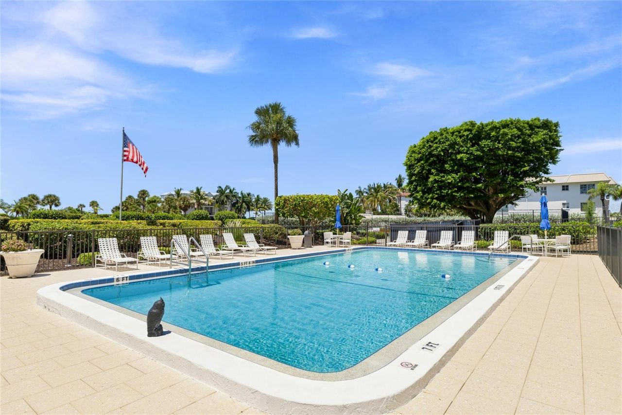 3240 Gulf Of Mexico Drive, Unit B504, Longboat Key, FL 34228 Photo