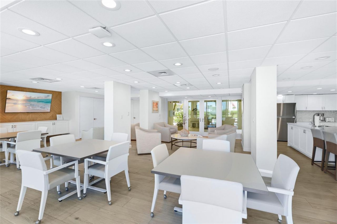 3240 Gulf Of Mexico Drive, Unit B504, Longboat Key, FL 34228 Photo