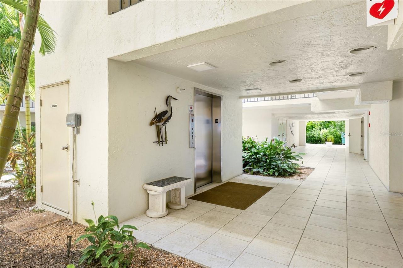 3240 Gulf Of Mexico Drive, Unit B504, Longboat Key, FL 34228 Photo