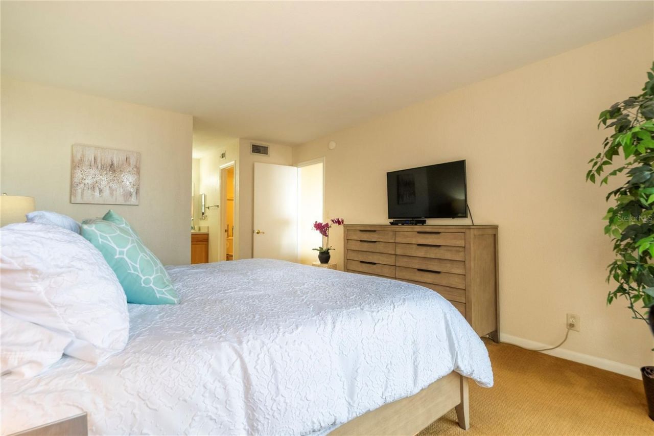 5277 Isla Key Boulevard S, Unit 124, Saint Petersburg, FL 33715 Photo