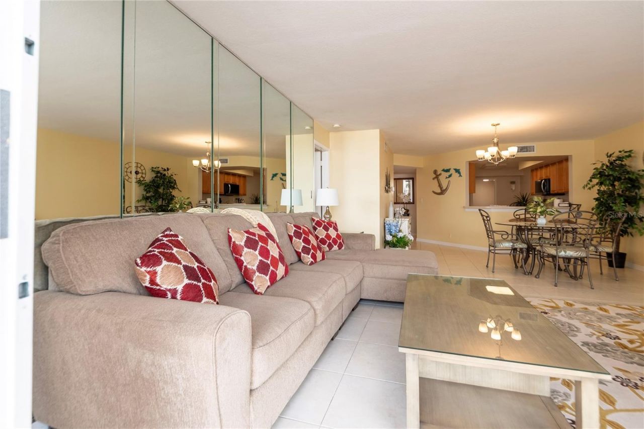 5277 Isla Key Boulevard S, Unit 124, Saint Petersburg, FL 33715 Photo