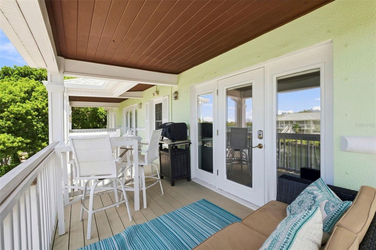 5023 Starfish Drive Se, Unit E, Saint Petersburg, FL 33705 Photo