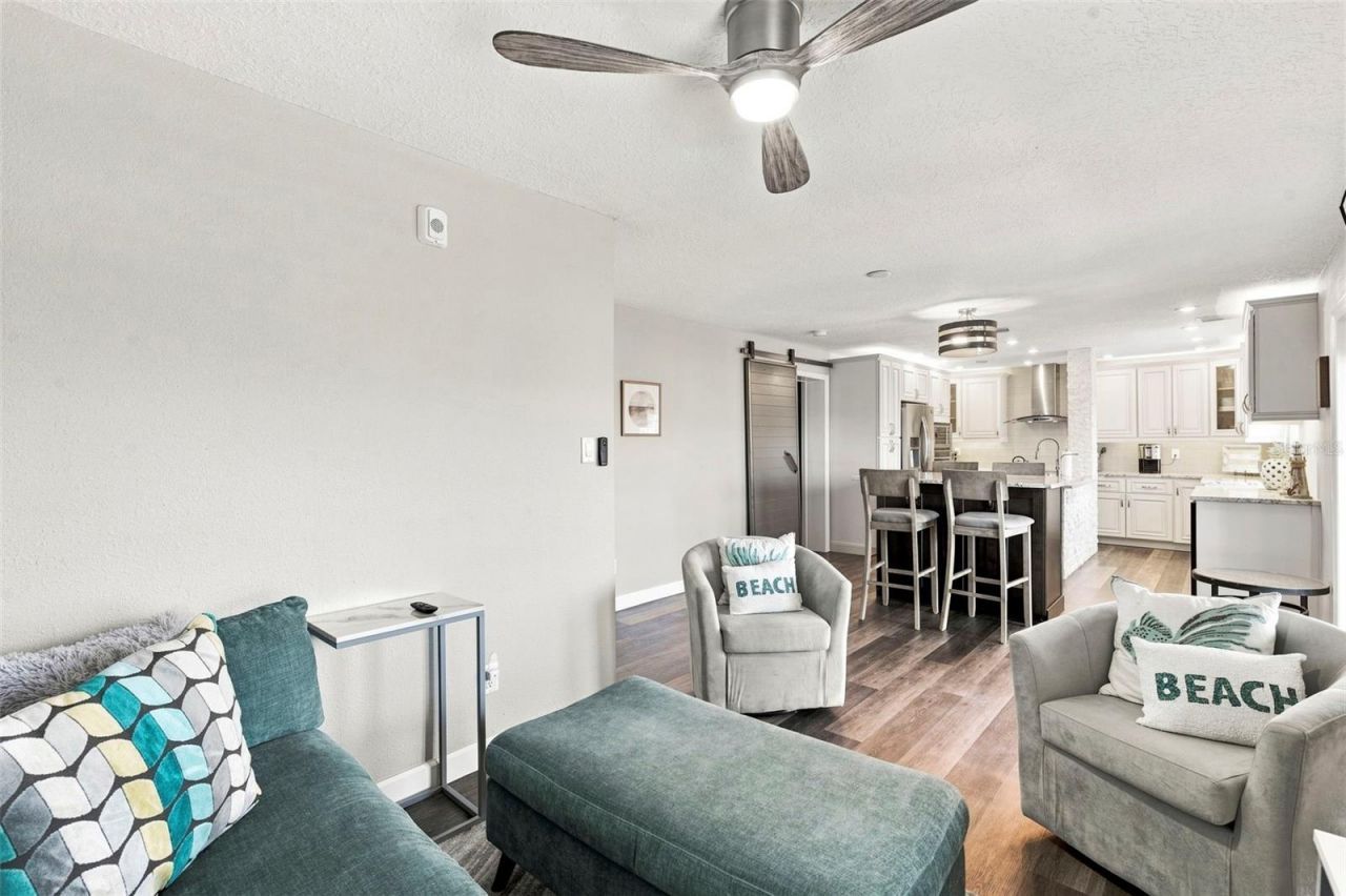 5023 Starfish Drive Se, Unit E, Saint Petersburg, FL 33705 Photo