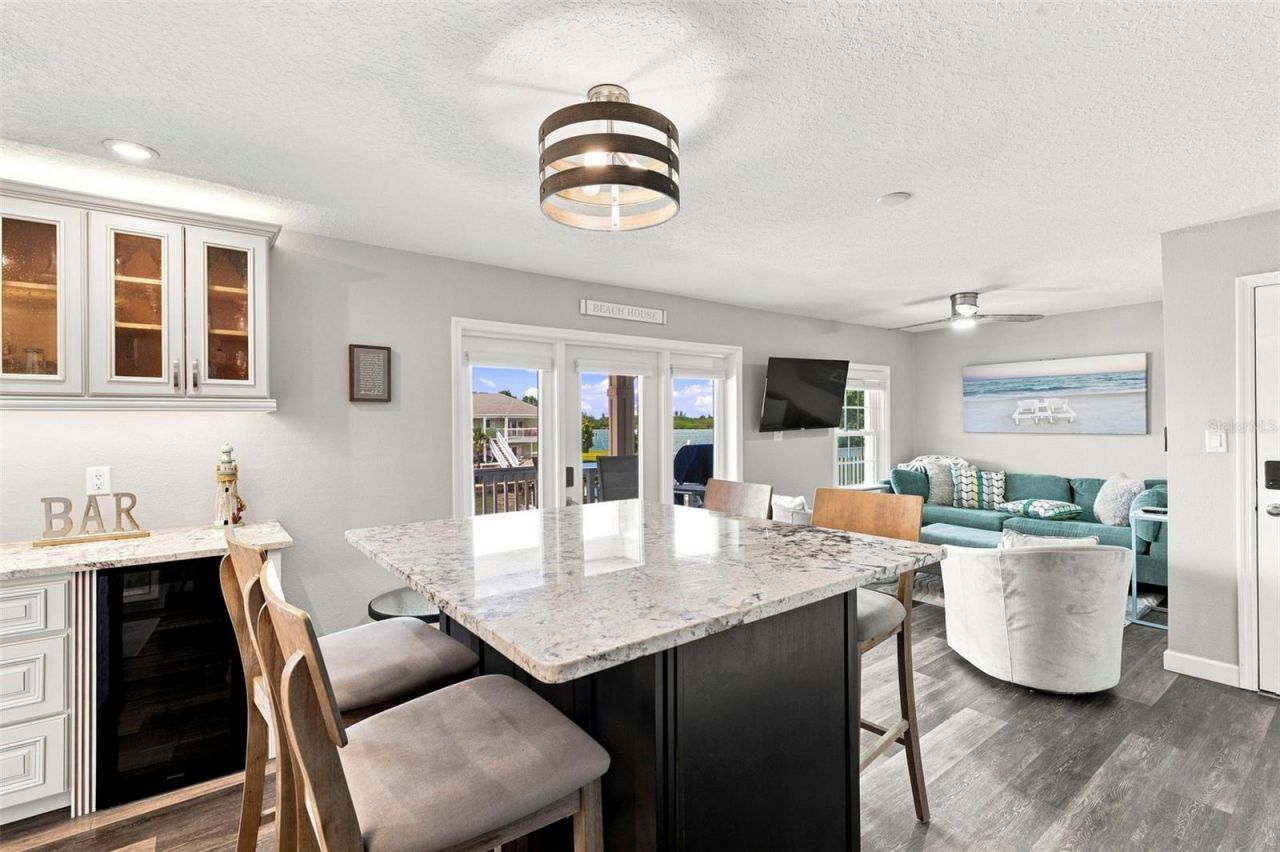 5023 Starfish Drive Se, Unit E, Saint Petersburg, FL 33705 Photo