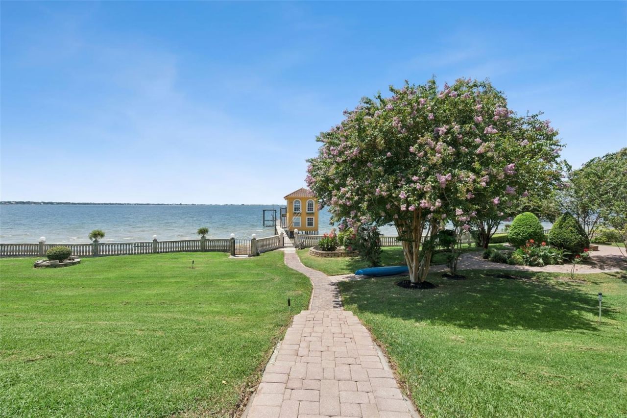 2961 Lakeview Drive, Sebring, FL 33870 Photo