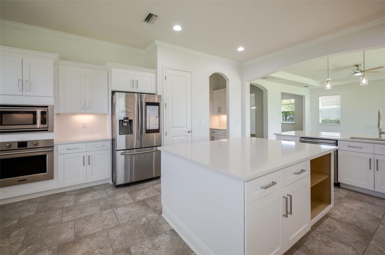 4789 Vasca Drive, Sarasota, FL 34240 Photo