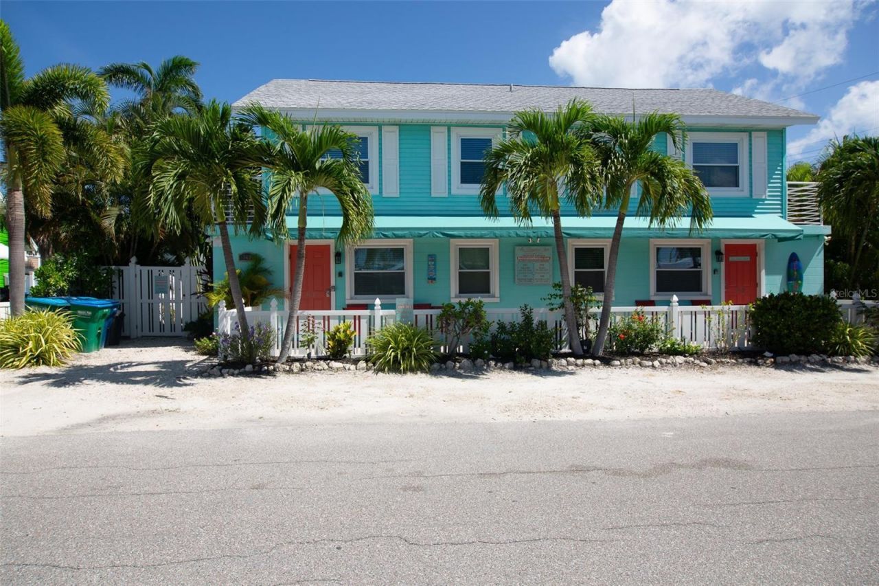 308 2nd Street N, Unit 201, Bradenton Beach, FL 34217 Photo
