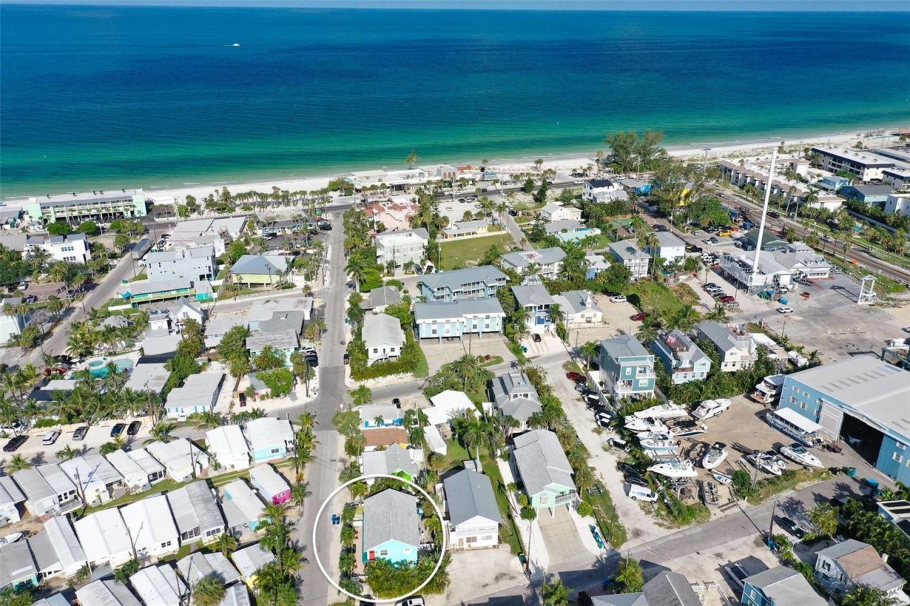 308 2nd Street N, Unit 201, Bradenton Beach, FL 34217 Photo