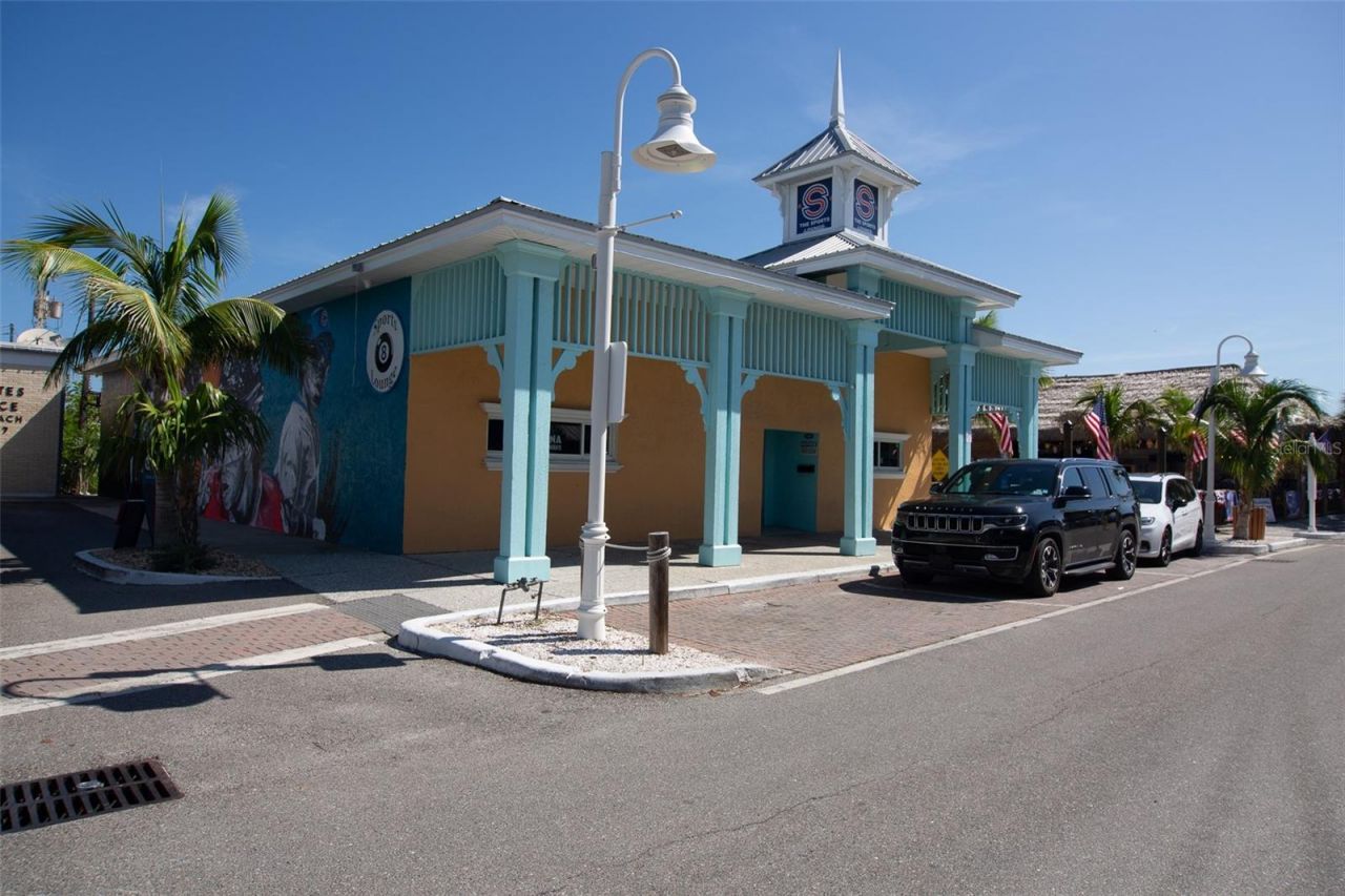 308 2nd Street N, Unit 201, Bradenton Beach, FL 34217 Photo