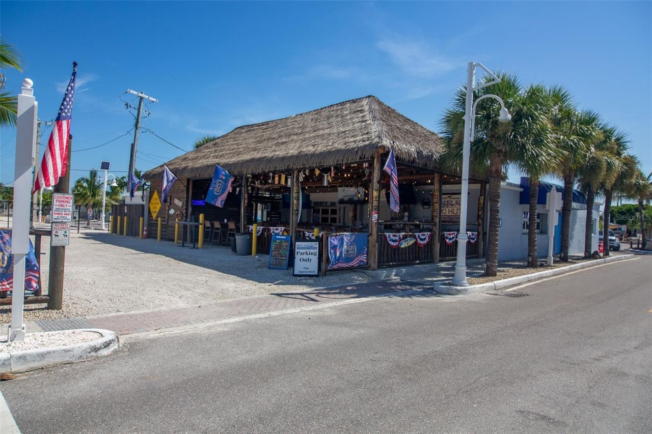 308 2nd Street N, Unit 201, Bradenton Beach, FL 34217 Photo
