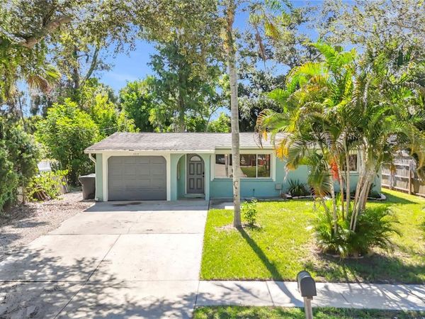 2212 VINSON AVENUE , SARASOTA, FL 34232