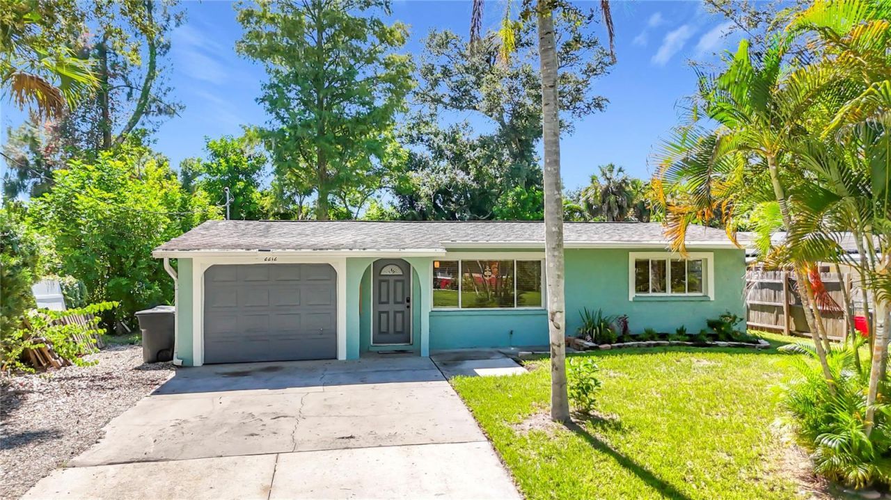 2212 Vinson Avenue, Sarasota, FL 34232 Photo