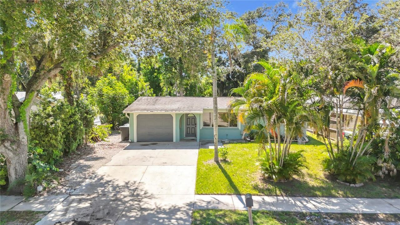 2212 Vinson Avenue, Sarasota, FL 34232 Photo
