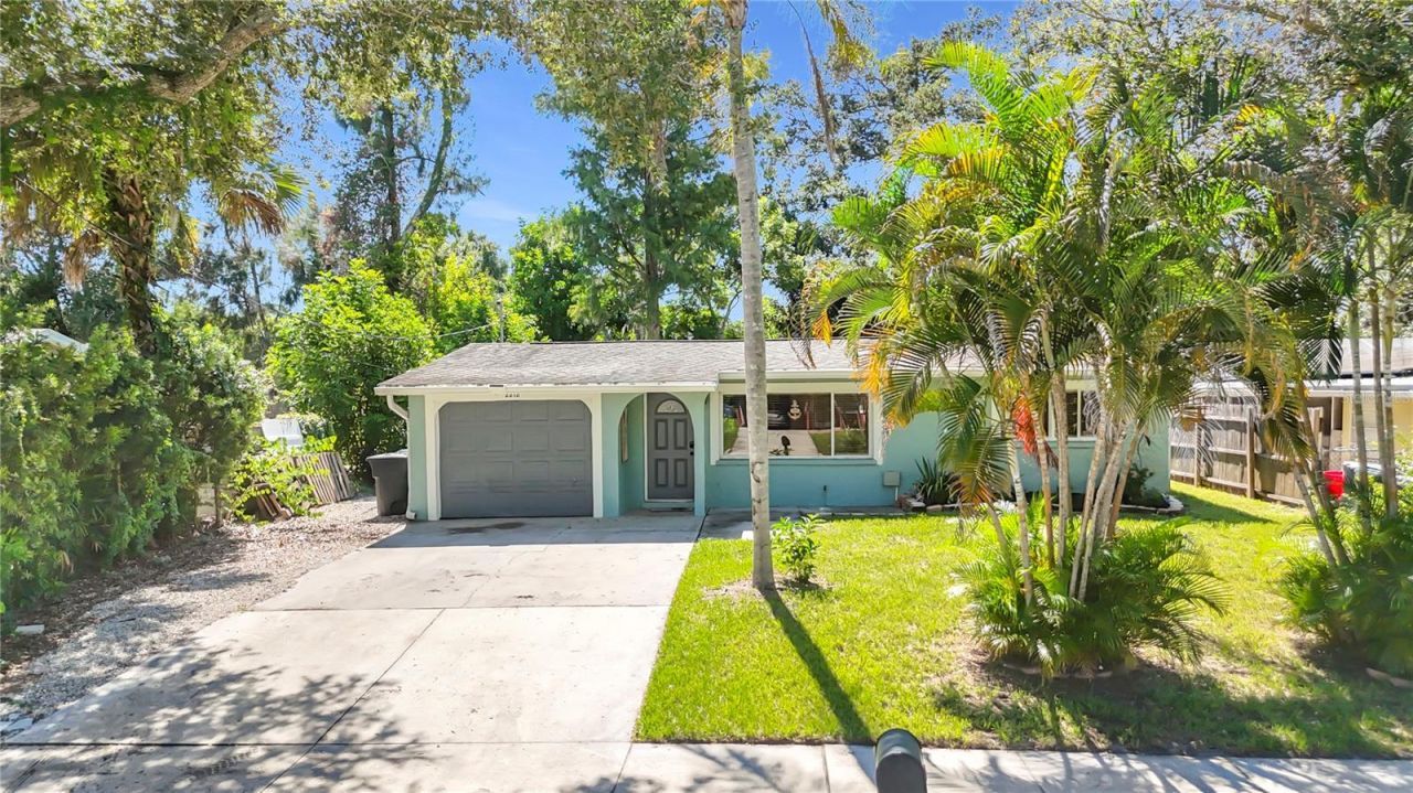 2212 Vinson Avenue, Sarasota, FL 34232 Photo