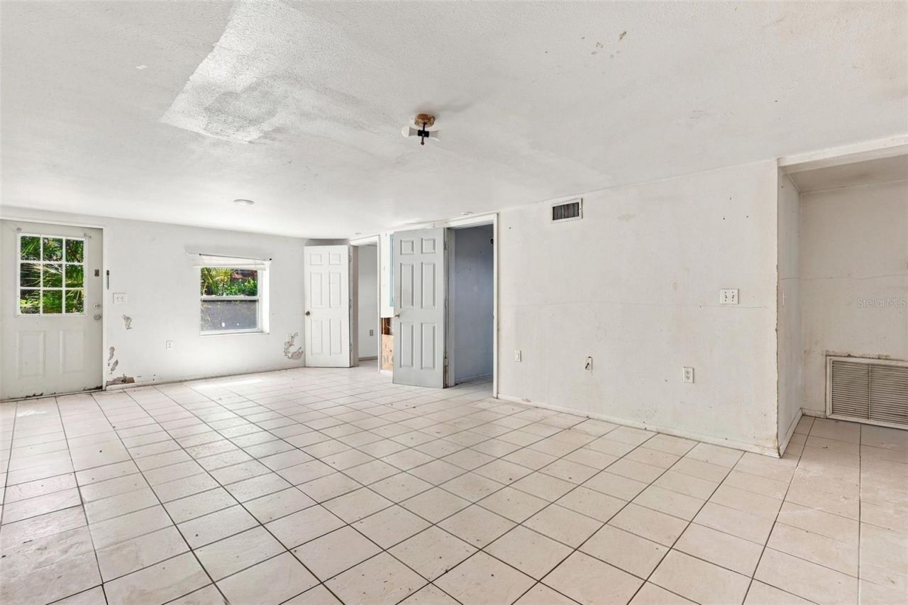 1672 10th Street , Sarasota, FL 34236 Photo