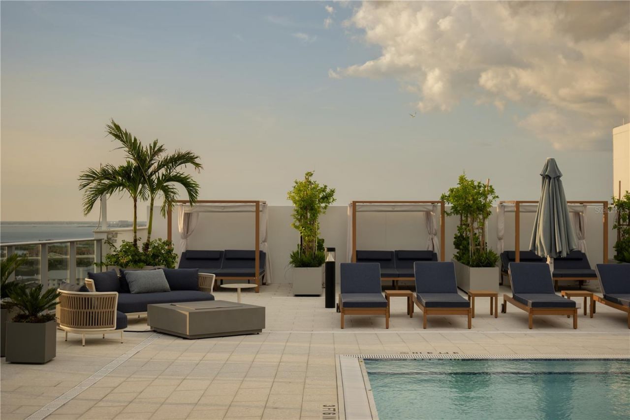 5713 Bowen Daniel Drive, Unit 606, Tampa, FL 33616 Photo
