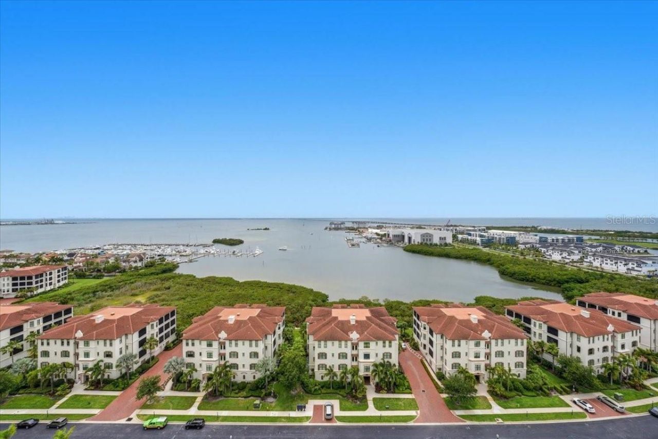5713 Bowen Daniel Drive, Unit 1505, Tampa, FL 33616 Photo