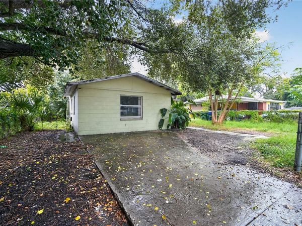 3504 LINDELL AVENUE , TAMPA, FL 33610