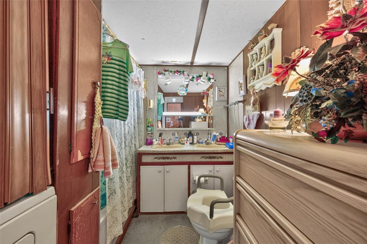 122 Hilty Circle, Wewahitchka, FL 32465 Photo