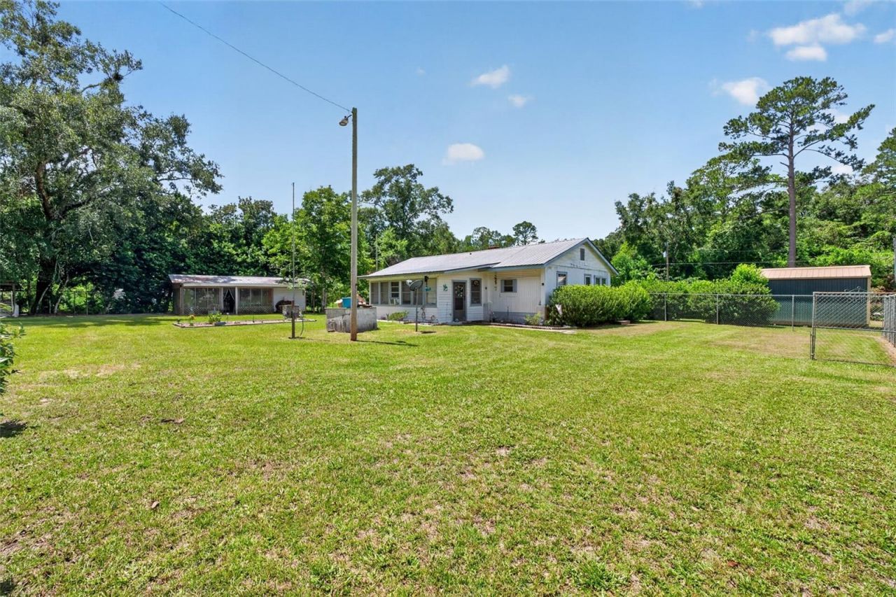 122 Hilty Circle, Wewahitchka, FL 32465 Photo