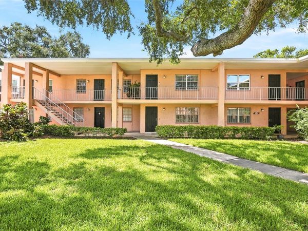 4702 MICHAEL COURT , Unit 142, TAMPA, FL 33614