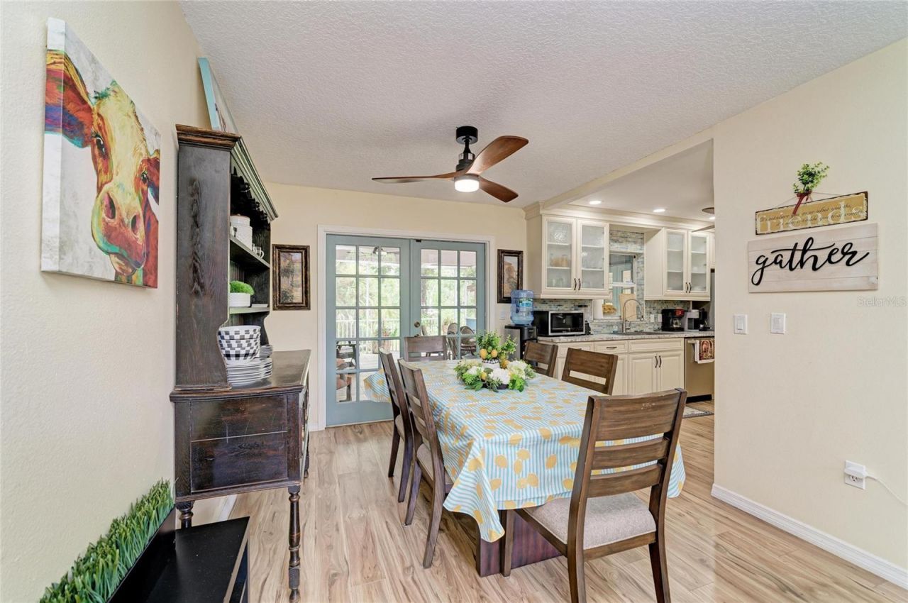 6519 28th Avenue E, Bradenton, FL 34208 Photo