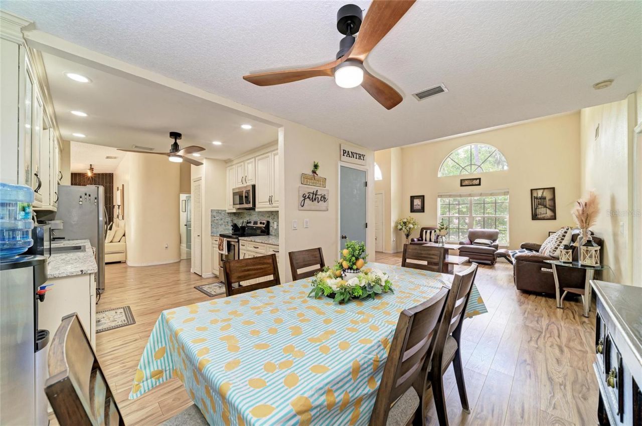 6519 28th Avenue E, Bradenton, FL 34208 Photo