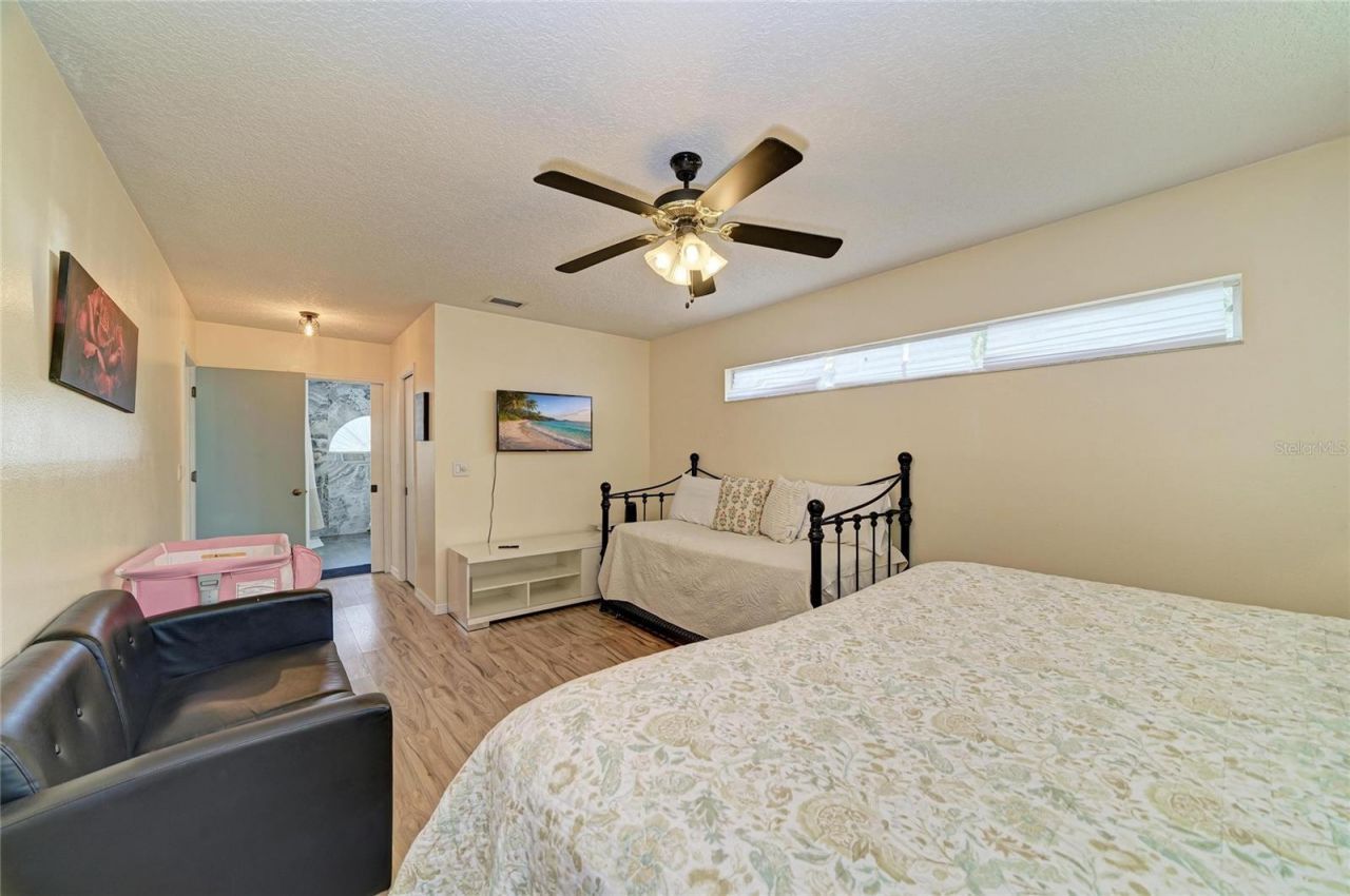 6519 28th Avenue E, Bradenton, FL 34208 Photo
