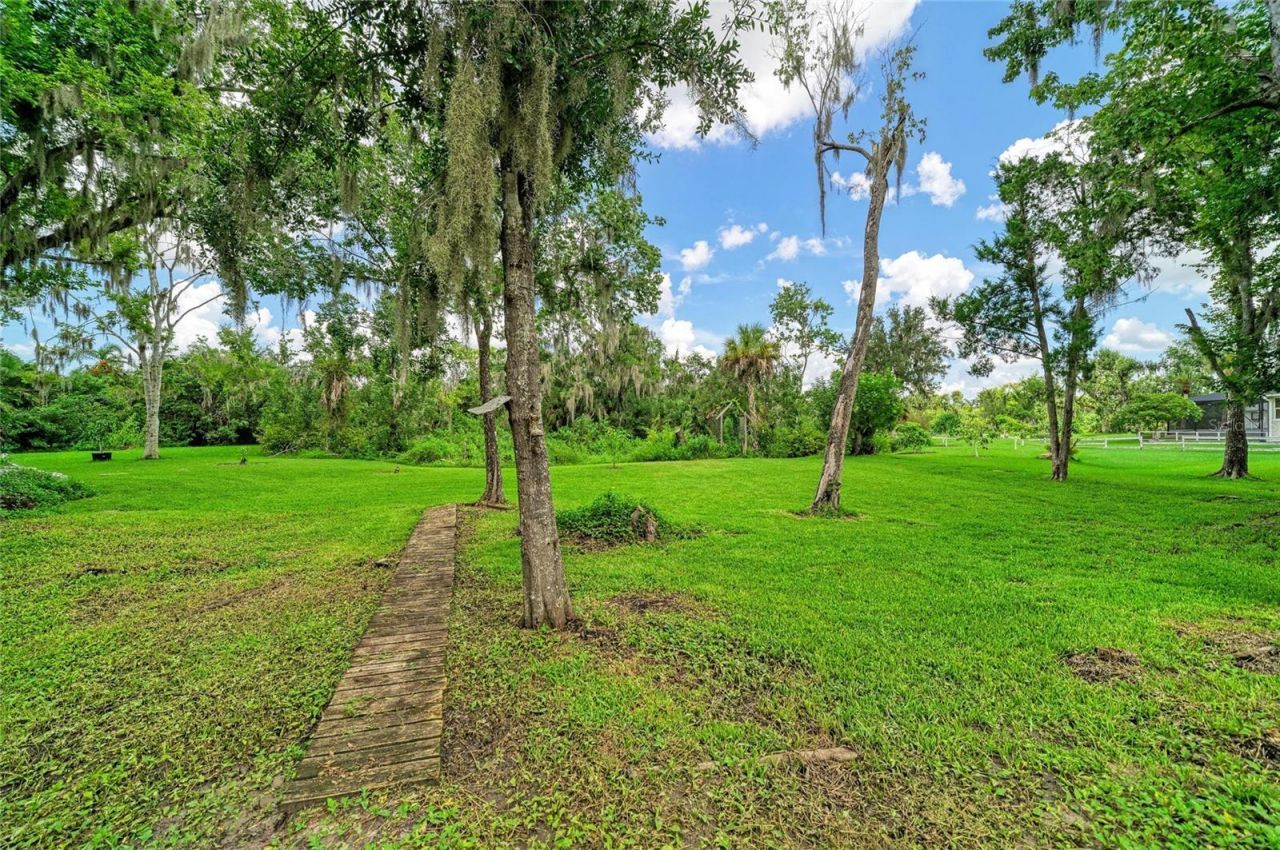 6519 28th Avenue E, Bradenton, FL 34208 Photo