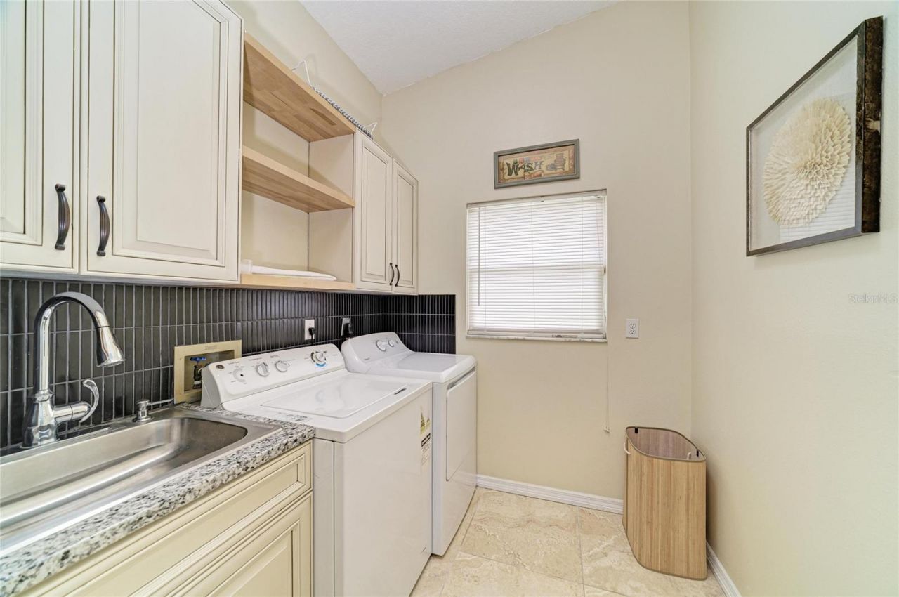 6519 28th Avenue E, Bradenton, FL 34208 Photo