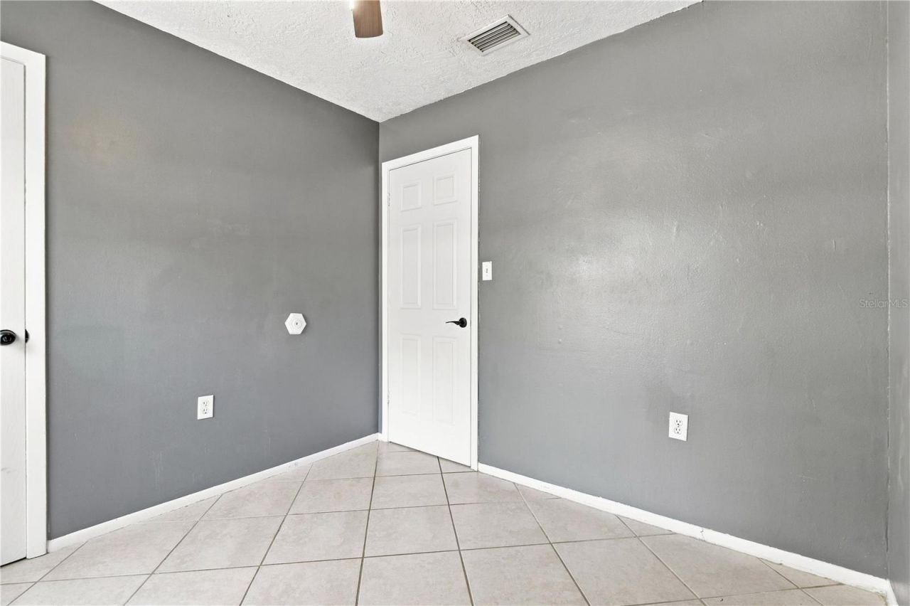 336 Riviera Drive , Debary, FL 32713 Photo