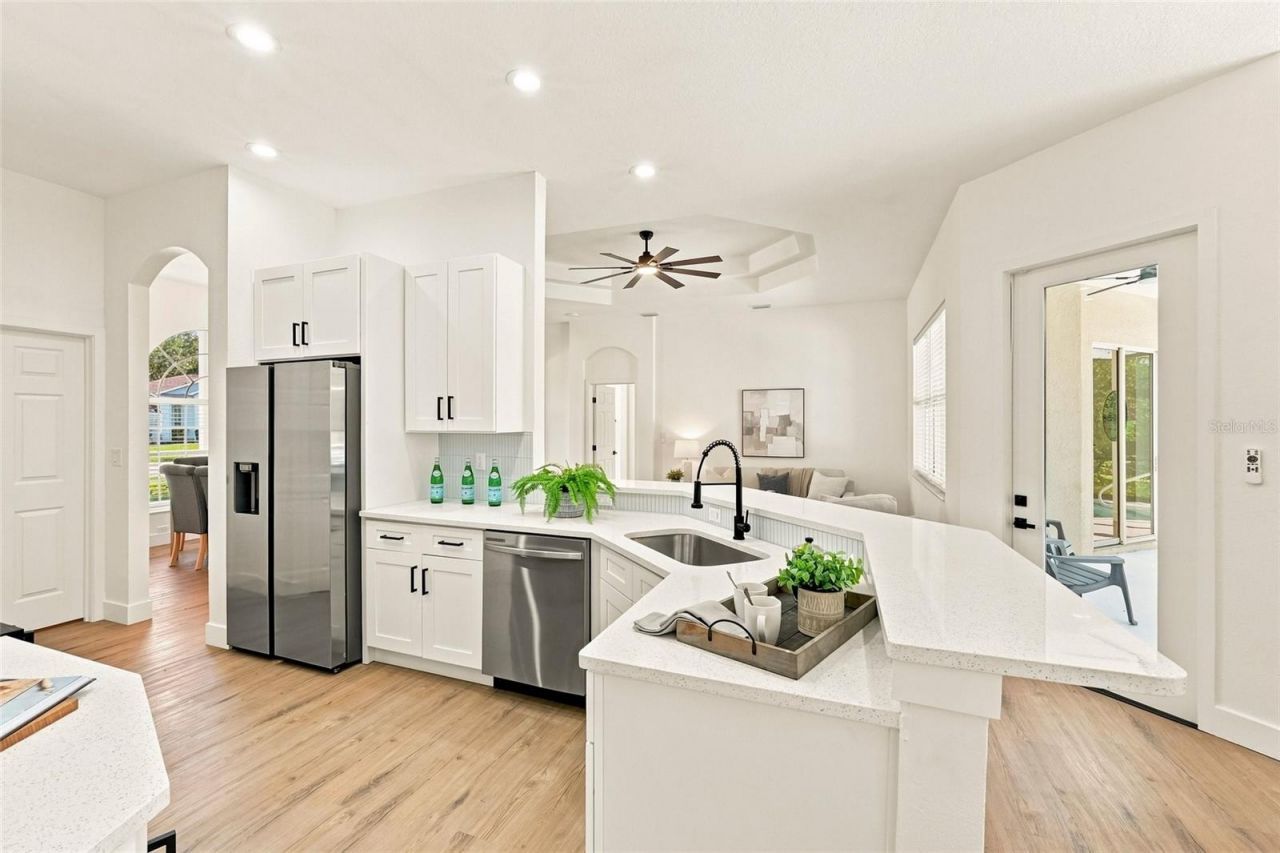 1447 Crazy Horse Drive, Lutz, FL 33559 Photo