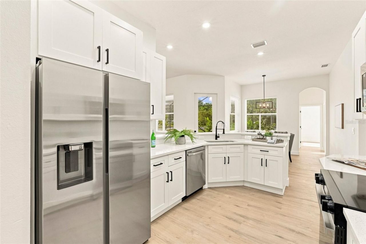 1447 Crazy Horse Drive, Lutz, FL 33559 Photo