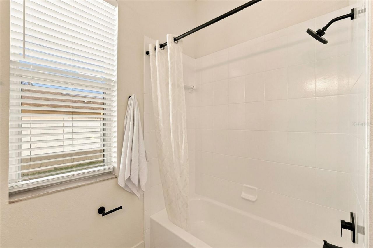 1447 Crazy Horse Drive, Lutz, FL 33559 Photo