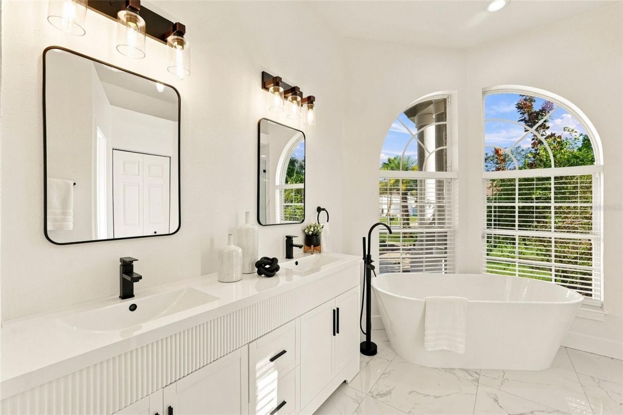 1447 Crazy Horse Drive, Lutz, FL 33559 Photo