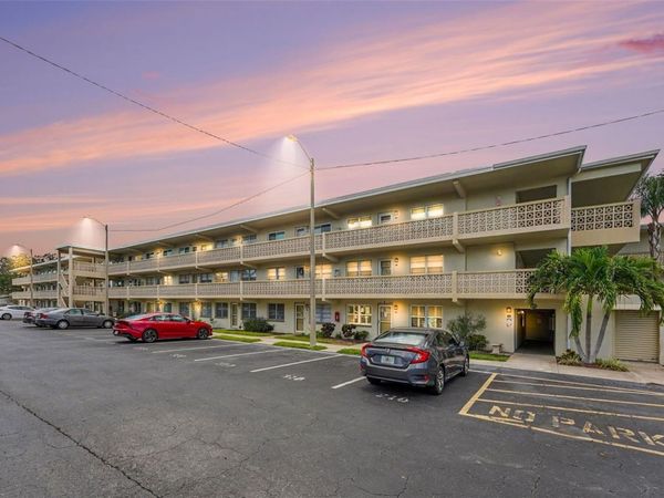 951 79TH AVENUE N, Unit APT 322, ST PETERSBURG, FL 33702