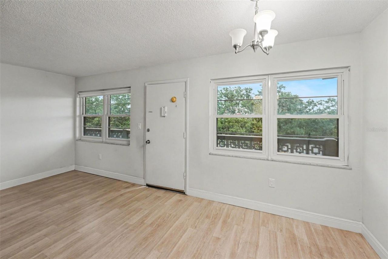 951 79th Avenue N, Unit APT 322, Saint Petersburg, FL 33702 Photo
