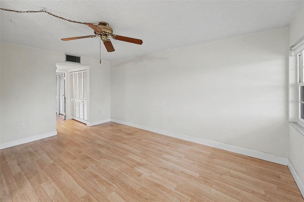951 79th Avenue N, Unit APT 322, Saint Petersburg, FL 33702 Photo