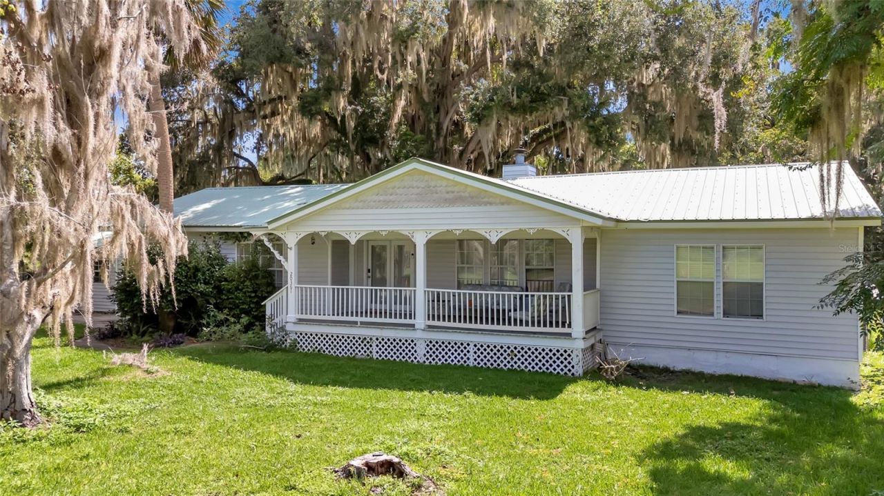 20361 1st Street , Mc Intosh, FL 32664 Photo